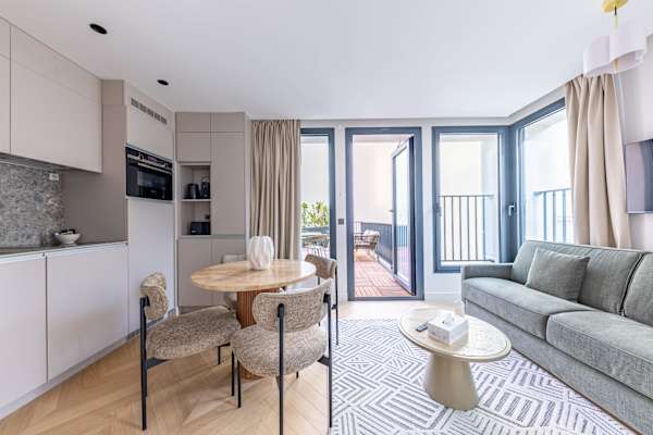 Opera - One Bedroom Terrace