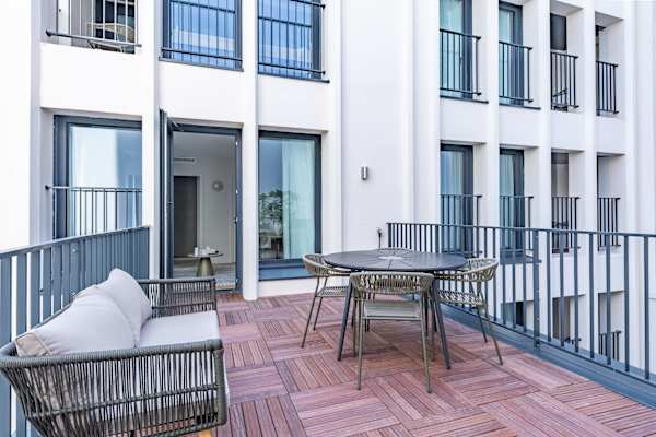 Opera - One Bedroom Terrace