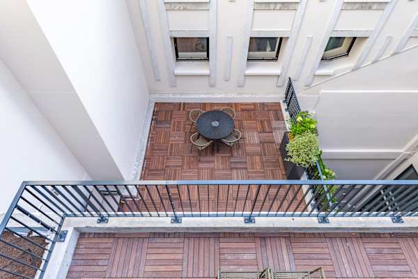 Opera - One Bedroom Terrace