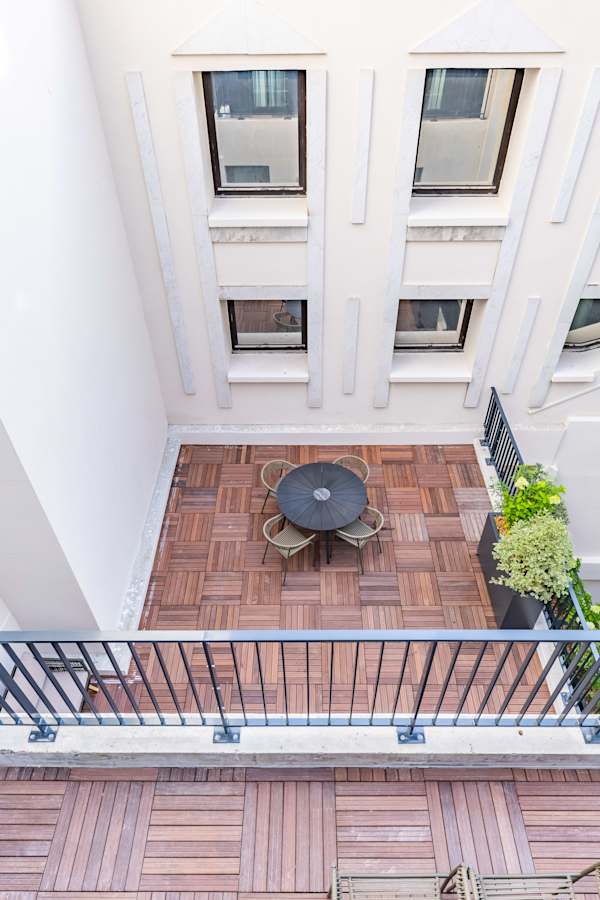 Opera - One Bedroom Terrace
