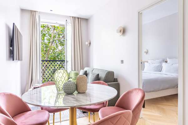 Marais - 2 Bedrooms in Paris