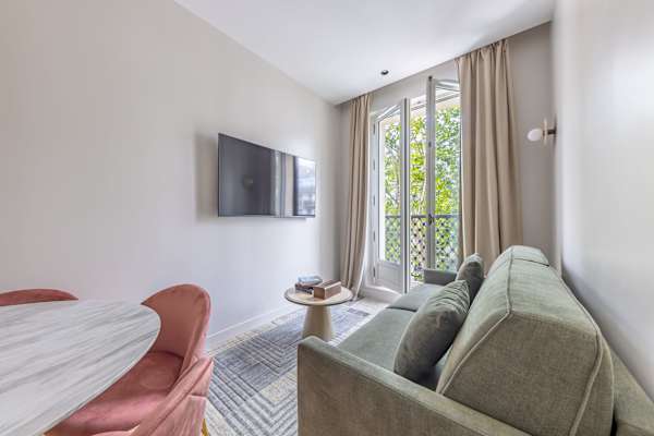 Marais - 2 Bedrooms in Paris