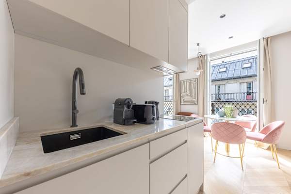 Marais - One Bedroom in Paris