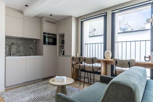 Opera - One Bedroom Balcony