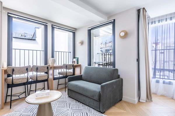 Opera - One Bedroom Balcony