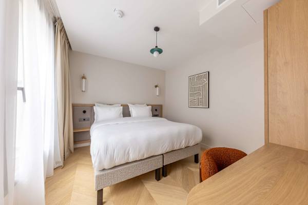 Opera - Two Bedroom Balcony