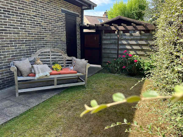 Villa Schorpioen - quiet location in Oostduinkerke