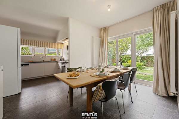 Kosea - charming home with large garden Koksijde