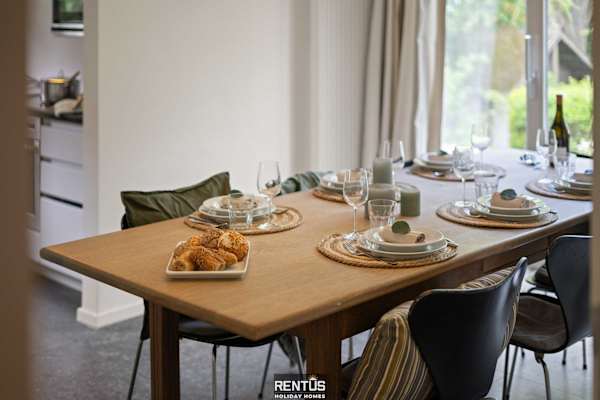 Kosea - charming home with large garden Koksijde