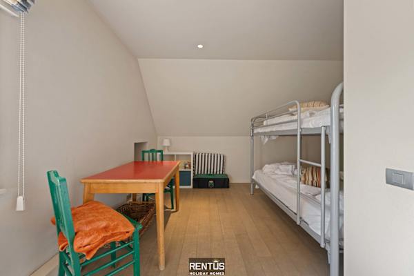 Kosea - charming home with large garden Koksijde