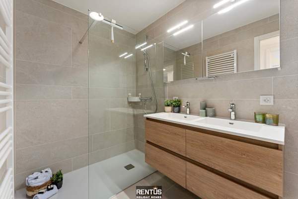 Harbour Feeling-luxury apartment at Ostend marina