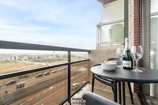 Casa Tranquillo-apartment by the beach in Westende