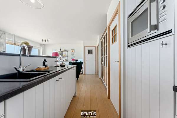 Penthouse Soleilla - with sea view in Westende