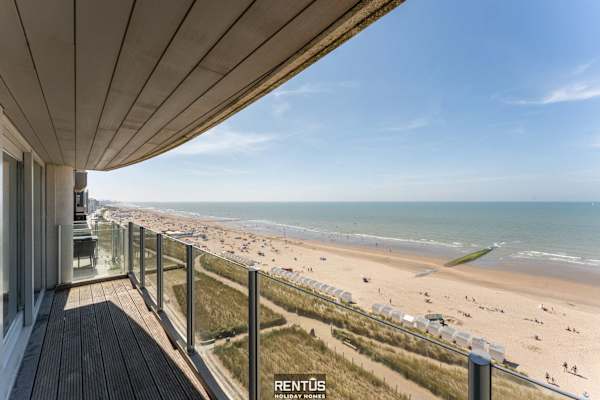 Penthouse Soleilla - with sea view in Westende