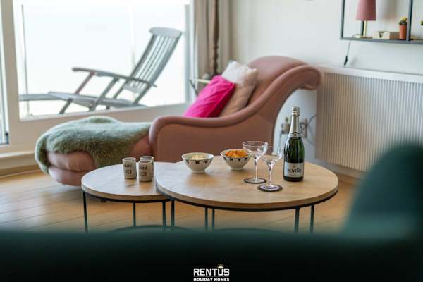 Penthouse Soleilla - with sea view in Westende