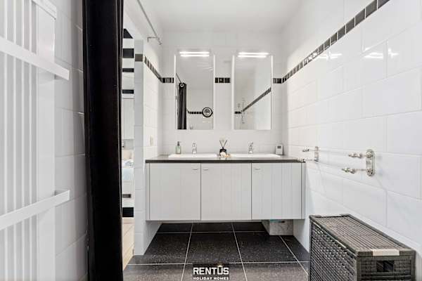 Penthouse Soleilla - with sea view in Westende
