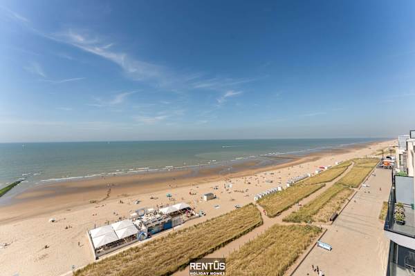 Penthouse Soleilla - with sea view in Westende