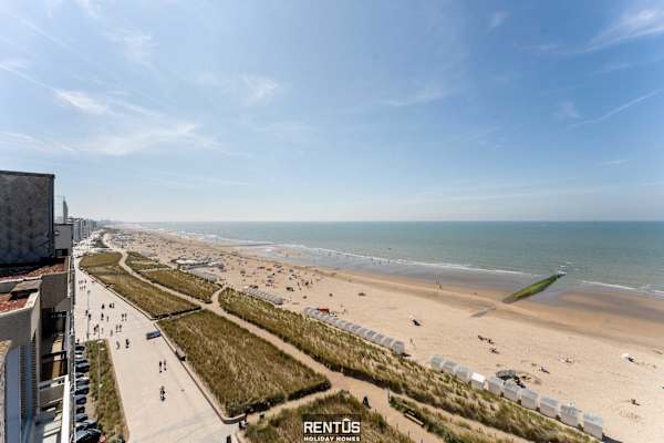 Penthouse Soleilla - with sea view in Westende