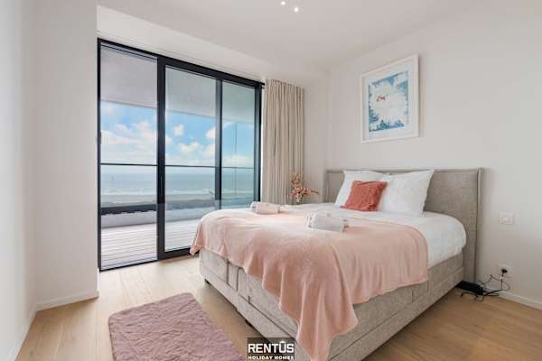 Lange Nelle Seaview-unique lighthouse & sea views