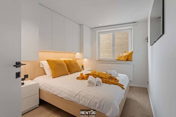 Newport 2 - luxury apartment near the sea
