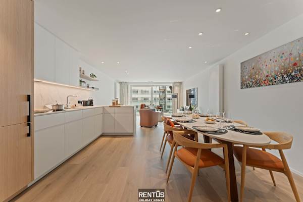 Newport 2 - luxury apartment near the sea