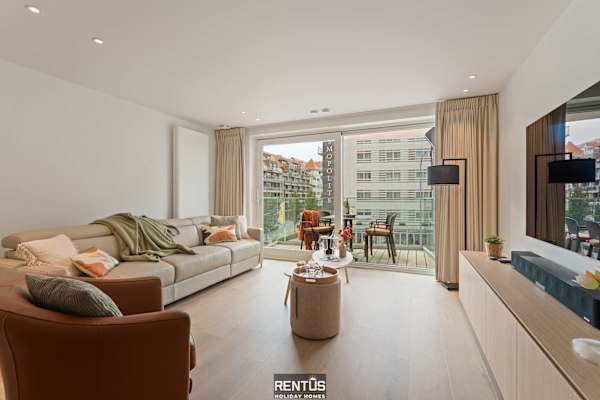 Newport 2 - luxury apartment near the sea
