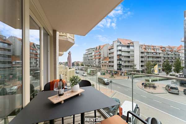 Newport 2 - luxury apartment near the sea