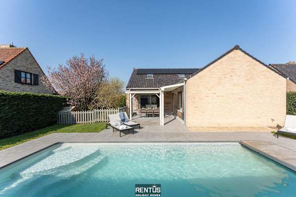 Villa T’Uzetje – villa with pool in Oostduinkerke