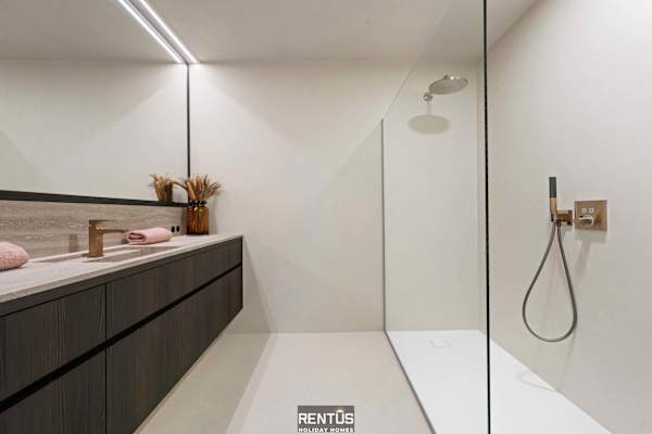La Vie En Mer - beautifully decorated apartment