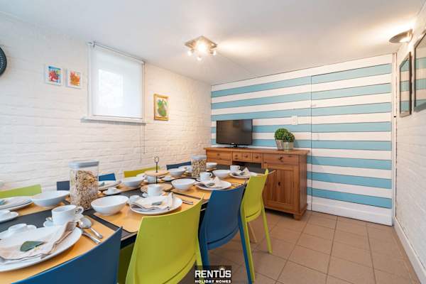 Villa De Mus-villa w/ enclosed garden for 9 guests