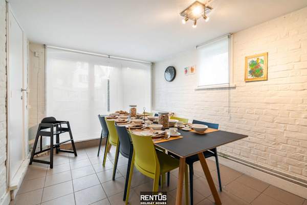 Villa De Mus-villa w/ enclosed garden for 9 guests
