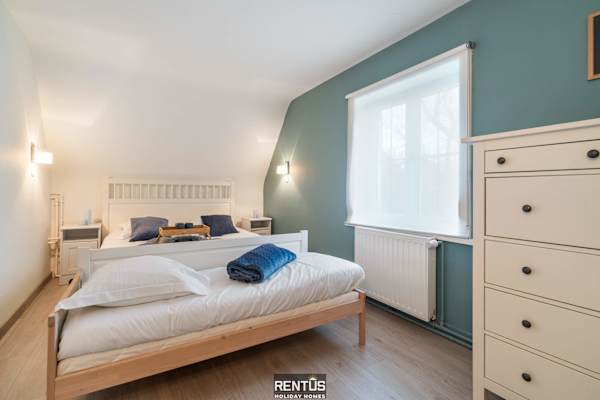 Villa De Mus-villa w/ enclosed garden for 9 guests