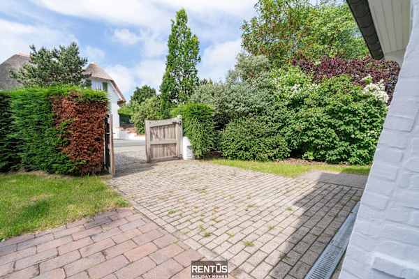 Villa De Mus-villa w/ enclosed garden for 9 guests