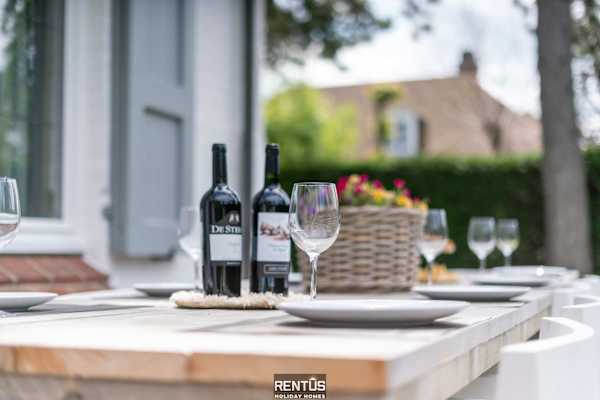 Villa De Mus-villa w/ enclosed garden for 9 guests