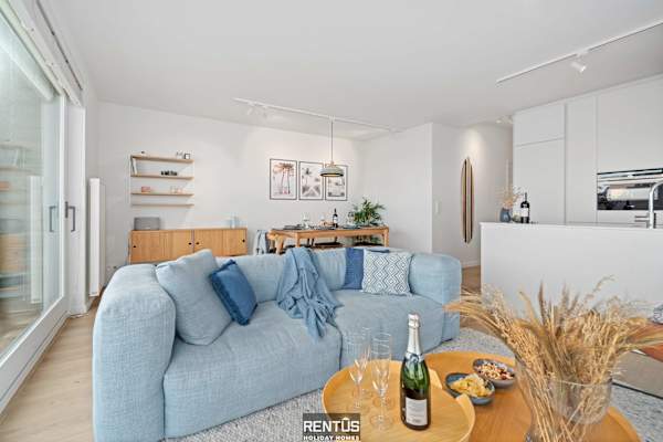 Beach Break - family friendly apartment by the sea