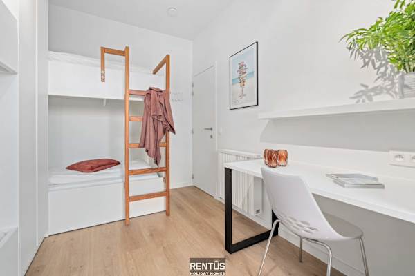 Beach Break - family friendly apartment by the sea