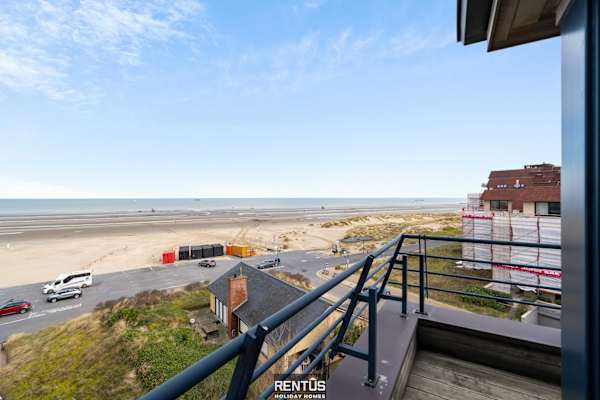 Beach Break - family friendly apartment by the sea