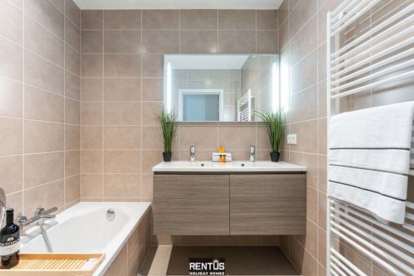 Seange - with beautiful view and many facilities