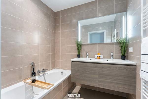 Seange - with beautiful view and many facilities