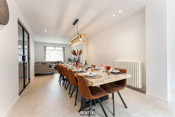 Casa Diva – renovated house for 12 in Blankenberge