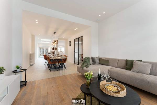 Casa Diva – renovated house for 12 in Blankenberge