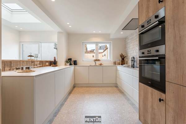 Casa Diva – renovated house for 12 in Blankenberge