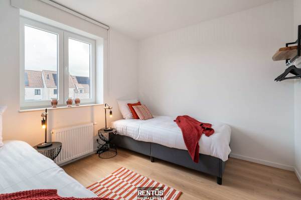 Villa Mater Maris - with large garden and garage