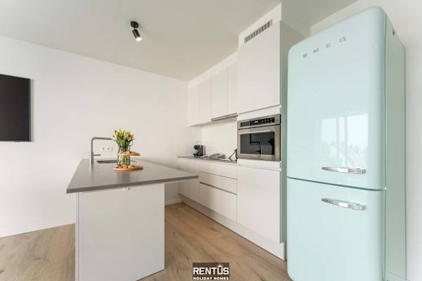 Zwem & Zen - spacious apartment with outdoor pool