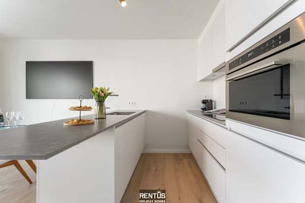 Zwem & Zen - spacious apartment with outdoor pool