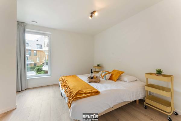 Zwem & Zen - spacious apartment with outdoor pool