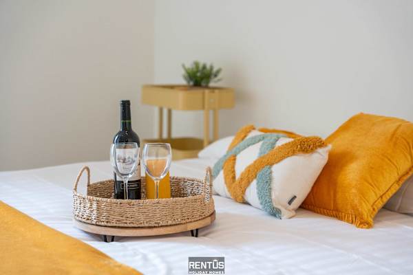 Zwem & Zen - spacious apartment with outdoor pool