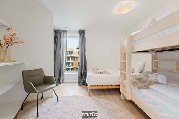 Seaphir-vacation apartment with pool in Nieuwpoort