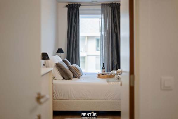 Seaphir-vacation apartment with pool in Nieuwpoort