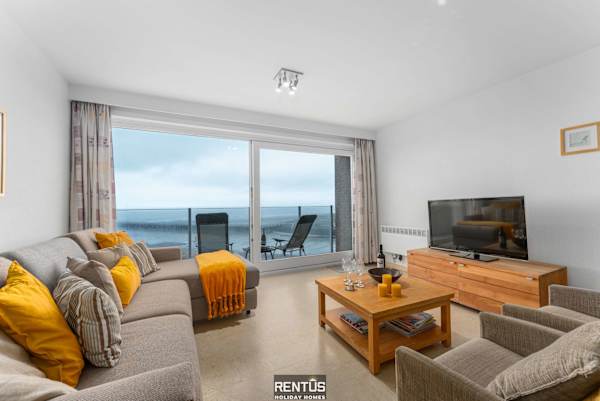Optimist - apartment with sea view and garage